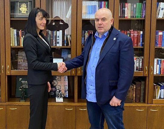 Заместник главният прокурор при ВАП Десислава Пиронева: Извършваме ...