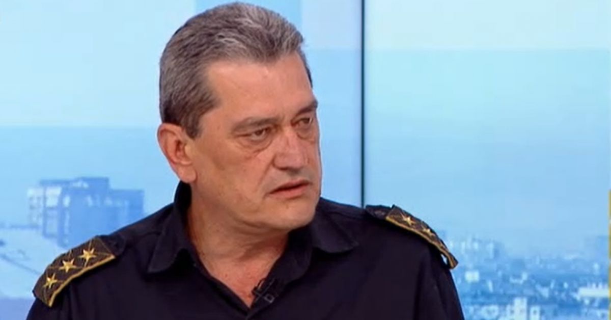Пенсионират директора на ГДПБЗН главен комисар Николай Николов ...