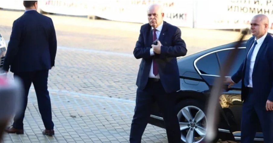 Гешев пак ги подпука: Крадливи политици мамят с... - Информационна ...