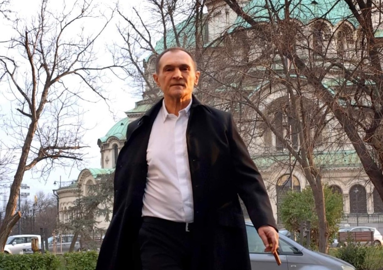 САМО В ПИК! Подсъдимият олигарх Васил Божков го закъса с парите ...