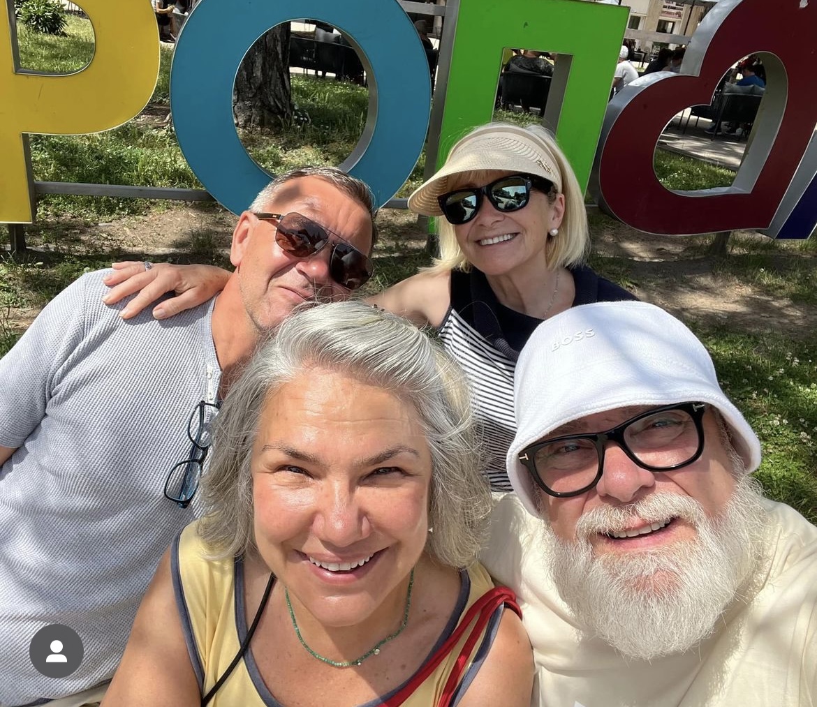 Владо Пенев води по почивки оперираната Марта Вачкова - Информационна ...