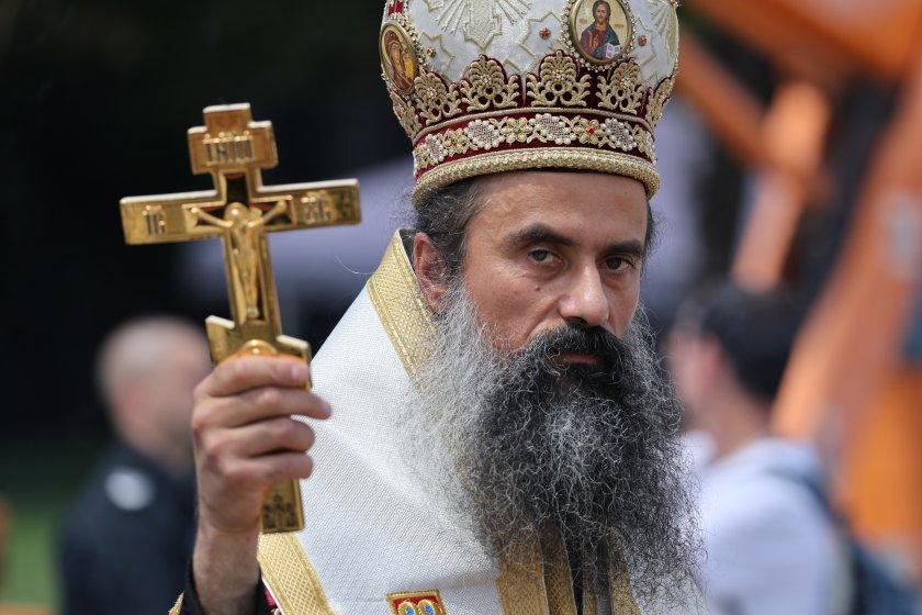 Патриарх Даниил взе първи управленски решения - Информационна агенция ПИК
