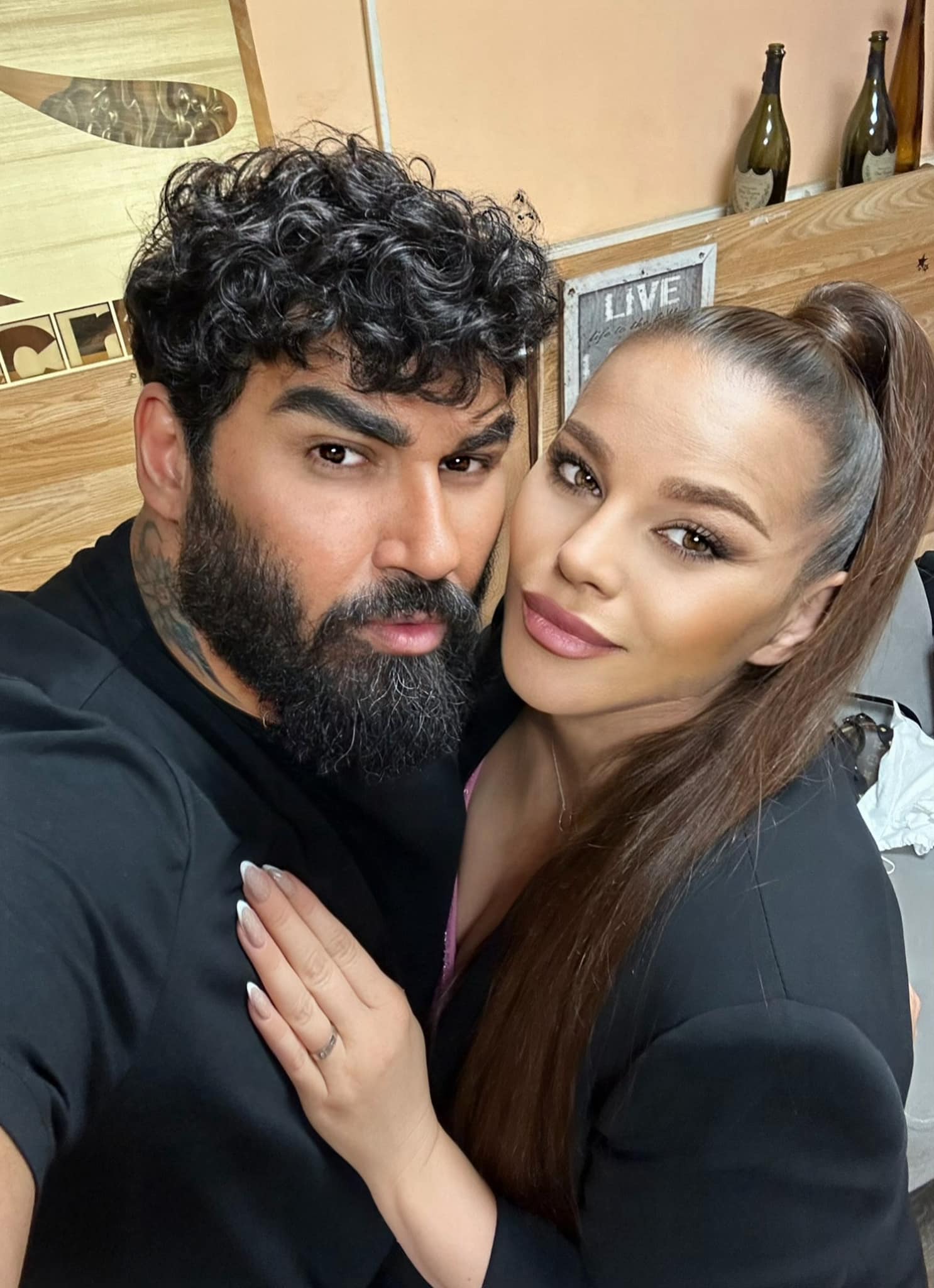 Азис призна, че е сгрешил с Деси Слава - Информационна агенция ПИК