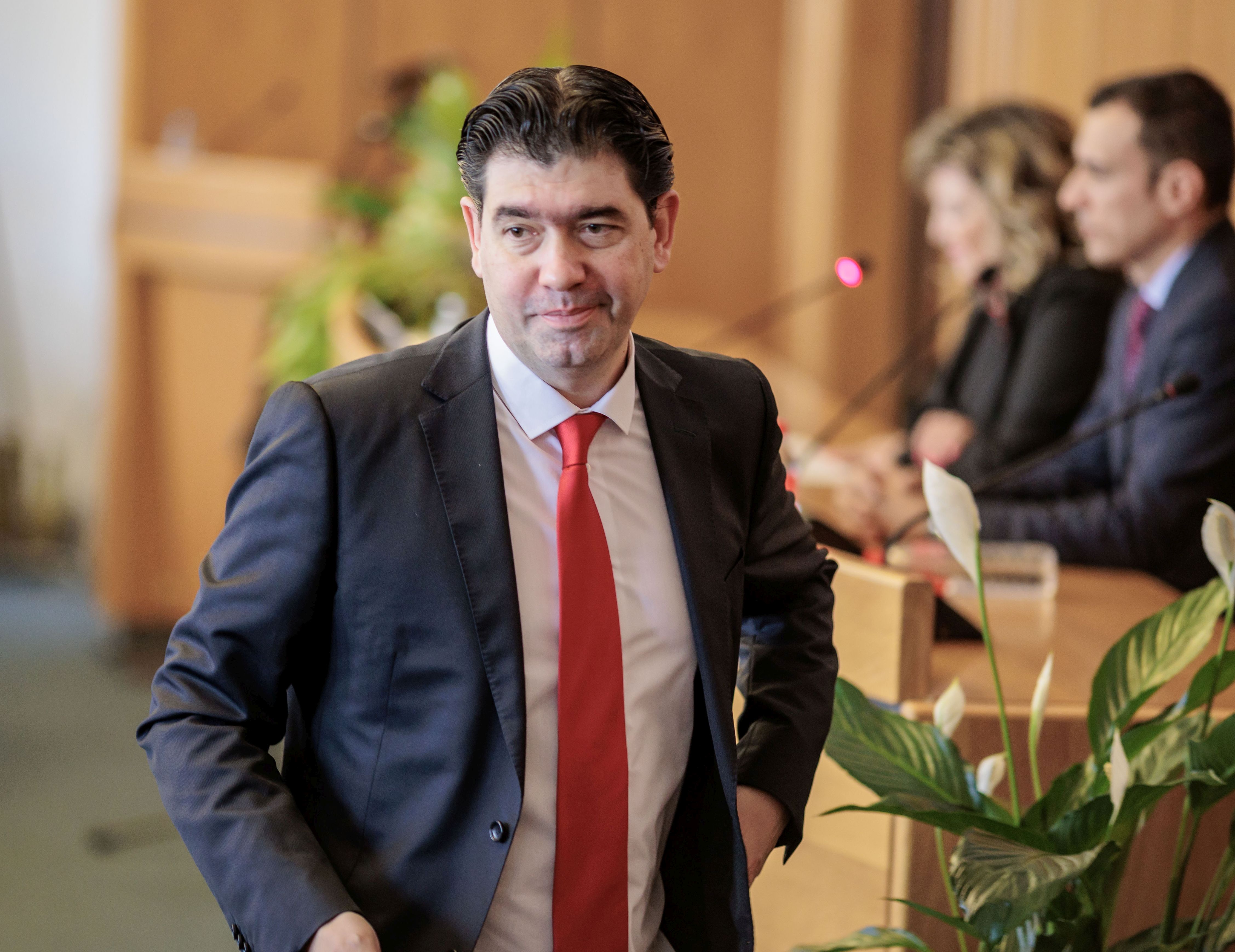 Иван Таков: Рано или късно от ПП-ДБ-СС ще се научат, че законите трябва ...