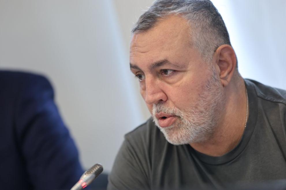 Мутафчиев за измамата в театъра в Разград: Хвърли се грозно петно върху ...