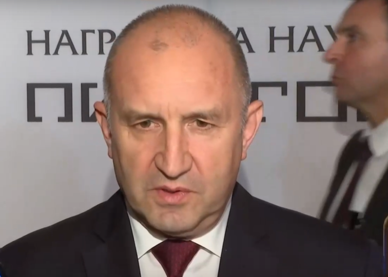 Радев с още недомлъвки за атаките в Черно море