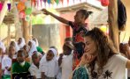 Диляна Попова заведе сина на училище в Африка