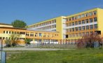 В Карлово върви петиция срещу закриването на паралелки с изучаване на чужд език