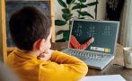 ЗАРАЗАТА ПЪЛЗИ: Училище в Пловдив преминава изцяло на онлайн обучение