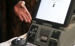Председатели на комисии в Пловдив: По-лесно се брои електронният вот, искаме избори само с машини
