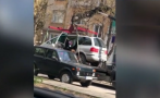 паяк вдигна кола дете плевен автомобилът бил затъмнени стъкла