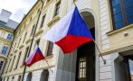Чехия изтегля спешно дипломатите си от Афганистан