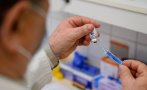Унгария задължи здравните си работници да се ваксинират