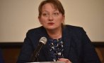 Деница Сачева алармира: Апетитът за предизборна злоупотреба със санкциите по 