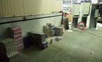 Митничари задържаха 97 000 къса цигари, скрити в климатици (СНИМКИ) Митничари задържаха 97 000 къса цигари, скрити в климатици (СНИМКИ)