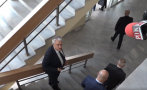 СКАНДАЛ: Вижте как Бойко Рашков бяга от ПИК TV и мълчи за палатите си за милиони (ВИДЕО)
