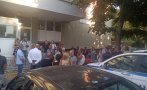 ИЗВЪНРЕДНО! Поморие на протест пред МВР в града заради репресиите на Рашков - арестувал кмет от ГЕРБ