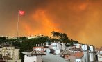 евакуират туристи турция където бушуващите пожари заплашват хотели домове