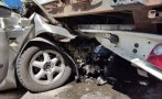 ТИР и кола се помляха край Враца, има загинал