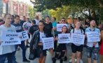 ОТ ПОСЛЕДНИТЕ МИНУТИ: Протестиращите срещу здравния министър на Радев в Пловдив щурмуваха общината (СНИМКИ)
