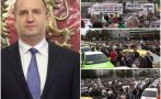 България на бунт срещу Радев всеки ден - повече от месец протести тресат служебния кабинет, цените хвърчат и икономиката потъва (СНИМКИ)