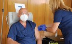 Проф. Мутафчийски: Хората с бустерна доза ваксина са 10 пъти по-защитени от тези с две дози