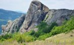Поставиха основите на параклиса “Св. Иван Рилски” при Коматинските скали