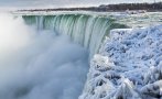 Жена падна с колата си в реката на метри от Ниагарския водопад и загина