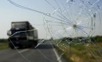 МЕЛЕ: Камион, трактор и автомобил са се ударили на пътя Добрич-Варна