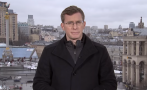 НЕВЕРОЯТНО: Кореспондент в Киев предава на 6 езика за кризата в Украйна (ВИДЕО)