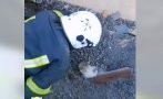 Украински пожарникари спасиха затрупана от руините котка (ВИДЕО) Украински пожарникари спасиха затрупана от руините котка (ВИДЕО)