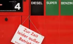 ТАКА СЕ ПРАВИ: Властите в Австрия разследват цените на горивата
