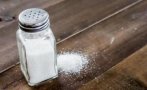 Кога е правилно да добавяме сол към ястието