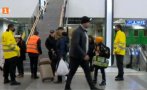 Украински бежанци продължават да пристигат на Централната гара в София