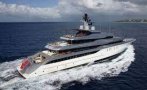 Полицаи и агенти от САЩ претърсиха яхтата 