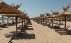 Все още не е ясно колко ще плащаме за чадър и шезлонг по морето