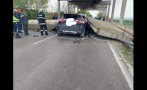 Мост се срути върху кола край Девня, има ранени