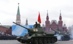 Русия отбелязва 9 май с грандиозен военен парад на Червения площад