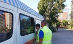 Спряха от движение микробус заради нерегламентиран превоз на пътници от София до Перник