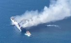 Пламна филипински ферибот, тече акция по спасяване на пасажерите