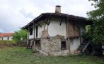 Къщата-музей на Васил Левски в село Батулци тъне в разруха