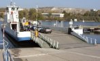 Спряха ферибота при Оряхово заради ниските нива на Дунав
