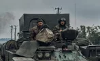 ексклузивно мобилизацията русия върви пълна сила тълпи запасняци военните комисариати якутия чечня видео