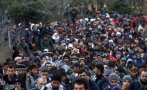 Конвой от 100 000 мигранти тръгва на щурм към гръцката граница през Одрин