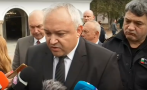 Министър Демерджиев награждава полицаи и доброволци, издирвали Сашко от Перник