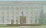 Партизани окачиха украинския флаг в центъра на Херсон