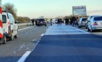 ЛУДОСТ: Джигити карат в насрещното на магистрала 