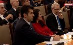 ЕКШЪН В ПИК TV! Кирил Петков истеряса от парламентарната трибуна - тропа и крещи заради връщането на хартиената бюлетина (ВИДЕО)