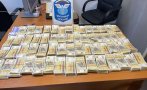 Недекларирана валута за над 1 милион лева откриха митничарите на Капитан Андреево (ВИДЕО)