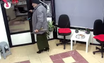 Апаш с пола и на високи токчета обра фризьорски салон във Варна (ВИДЕО)